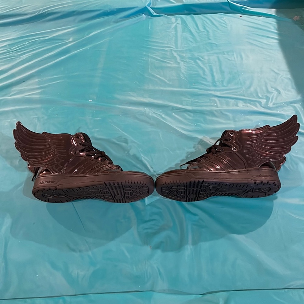 Jeremy Scott x Adidas Winged 2.0 size 10